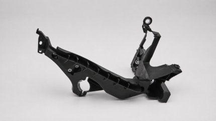 Audi A4 Sağ Far Alt Braketi 8K0805608B (2013-2016)